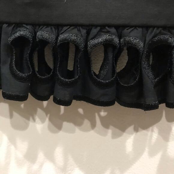 Boutique Moschino Black Peplum Circle Eyelet Sheath Dress Size 8 Elegant - Picture 5 of 9